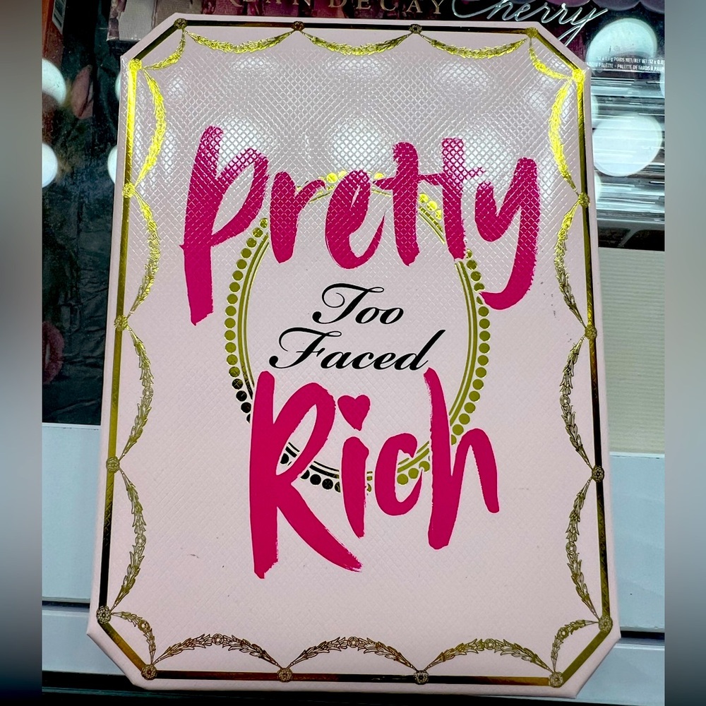 Too Faced Pretty Rich Eyeshadow Palette
